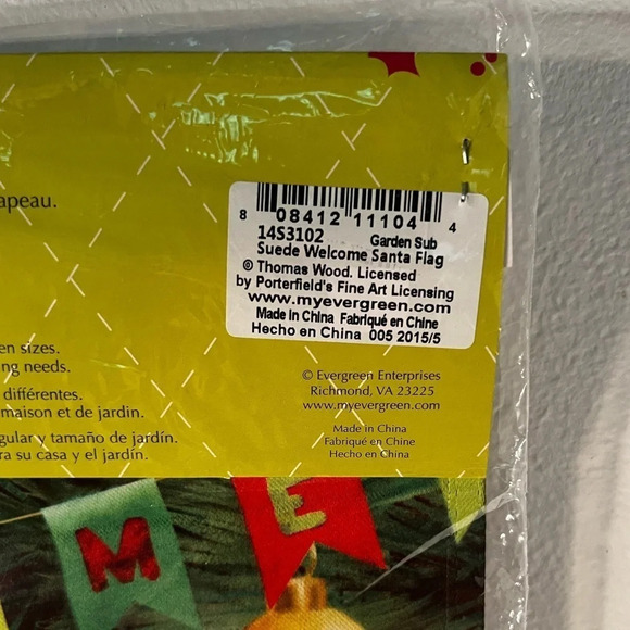 Holliday Garden flags, NWT,set of two, Christmas in the garden and Welcome Santa - Picture 5 of 5